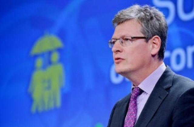 Еврокомисар критикува Великобритания за новите мерки за имигранти от ЕС