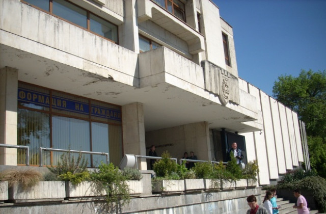 Общинарите с два пъти по-малко средства за командировки спрямо 2012 г.