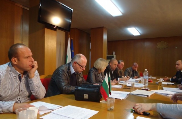 Правна комисия потвърди отново решението си относно конкурса за управител на КОЦ