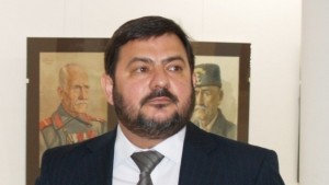 Проф Петко Петков с юбилеен сборник Ние в науката и