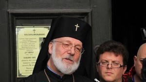 Епископ Тихон Дядо Кирил е споделял в компании че е