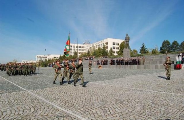 НВУ с временен началник до 1 май 2014 г.