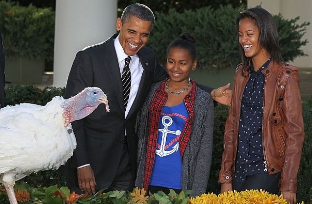 Денят на благодарността в Белия дом - пуйка, шунка с мед и пай