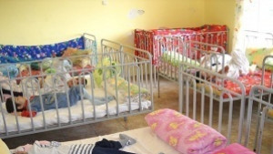 64 деца без дом намериха нови родители