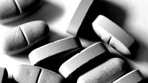 Фармацевти предупреждават за скок в цените на лекарства догодина