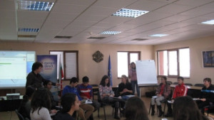 Младежи дискутират правата на гражданите в Европа