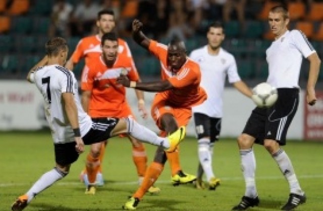 Литекс прибави три точки към актива, без проблем срещу Любимец