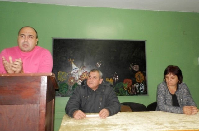 Вл. Николов коментира основните грешки на правителството на Орешарски