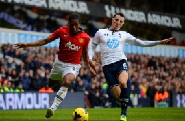 ВИДЕО: Два гола на Рууни осигуриха точката за Юнайтед срещу Тотнъм