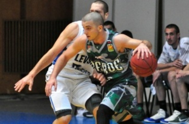 Похвали за баскетболистите след първи успех в първенството