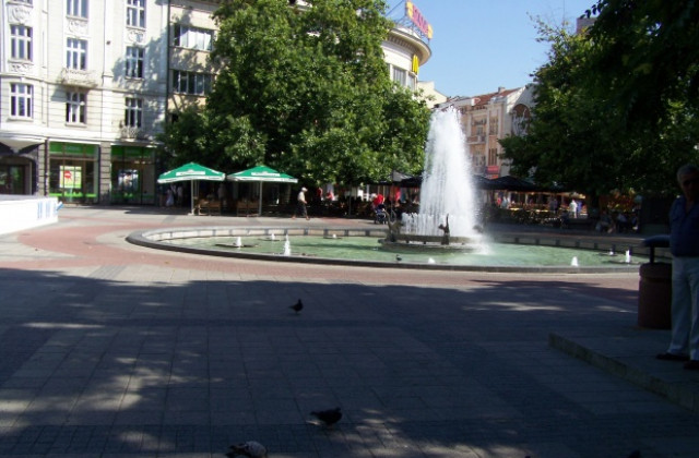 Премахнаха 32 незаконни реклами от Главната