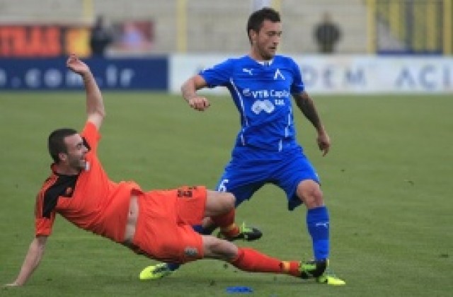 Старокин взе награда за мача на Левски с Литекс