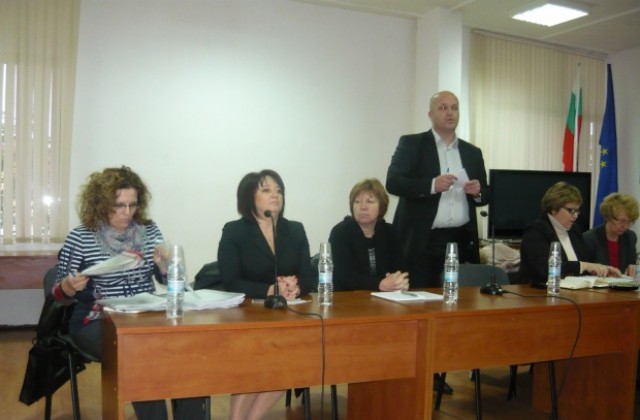 Областният управител на среща със земеделски производители от региона