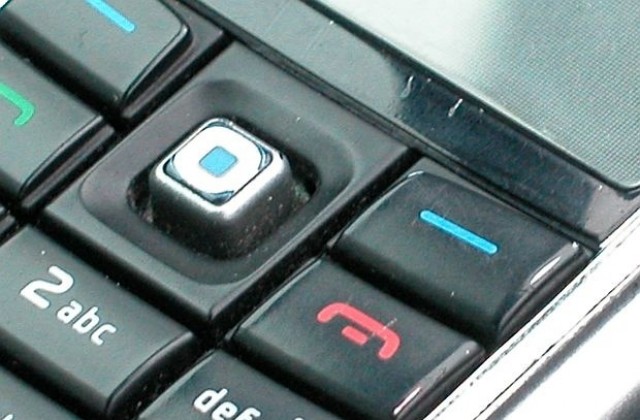 Дари телефон - помогни на дете!