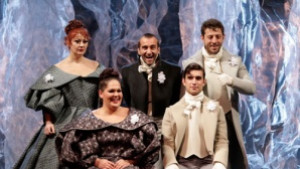 Продължават Коледните театрални седмици