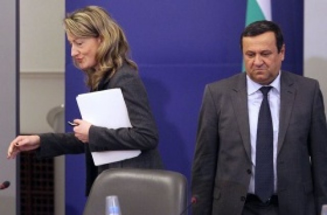 Тристранката одобри стажантския договор