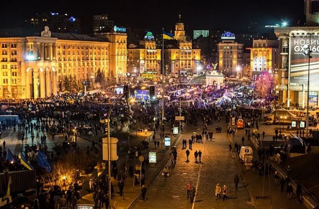 Към Киев прехвърлят вътрешни войски от Крим