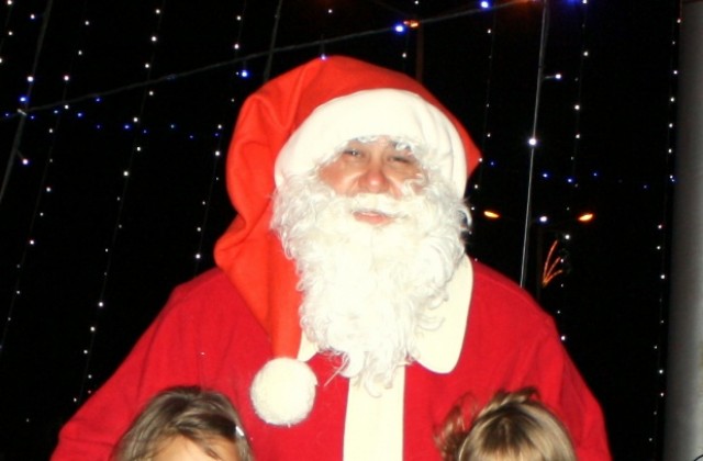 Елхата в Гълъбово ще грейне на 9 декември