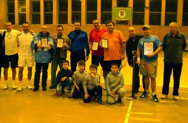 Двама победители в турнир по тенис на корт Павликени 2013