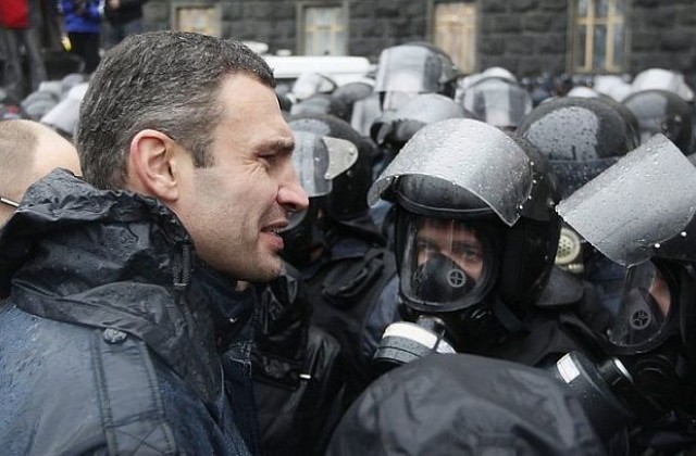 Виталий Кличко: Протестиращите ще постигнат оставката на Янукович