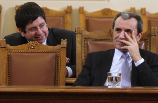 Орешарски се надява европарите за екология да бъдат размразени в следващите месеци