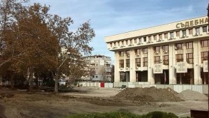 Бургаски плочки на Тройката не турски