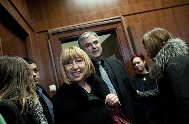 Нашите ученици могат да решават задачи, но не да ги прилагат в живота, каза Клисарова