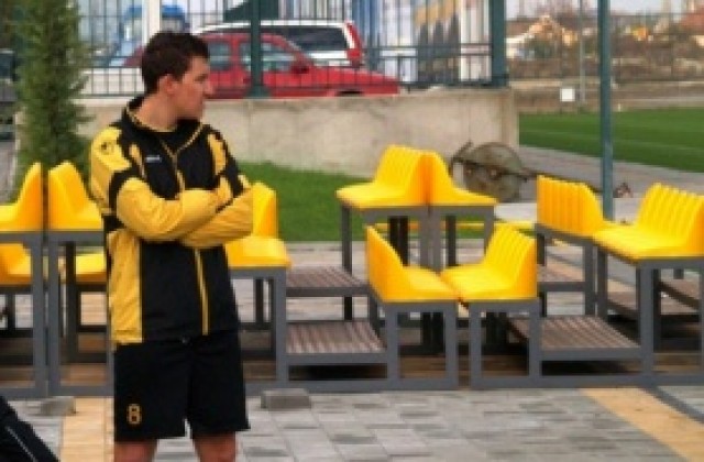 Ботев остана на режим в Коматево, Неделев в групата за ЦСКА