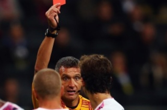 Бордо разочарова летящия Гингам в мач с два червени картона