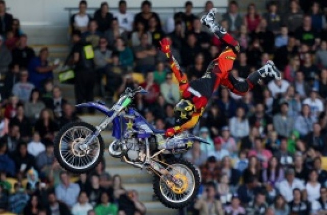 Повече от 6 000 билета са продадени за Нощта на скоковете