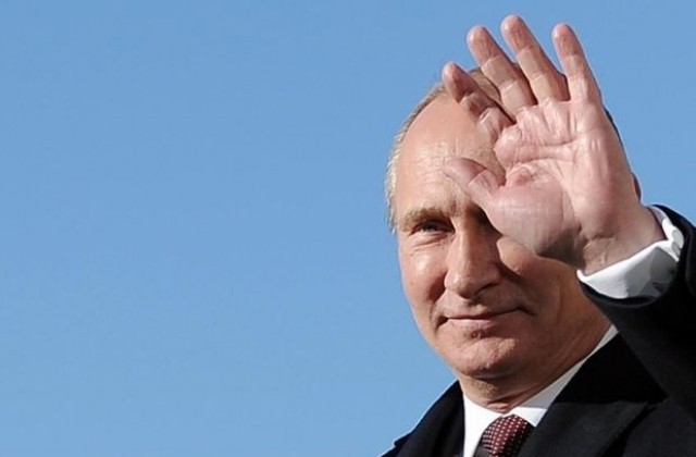 Путин готви амнистия за олигарх и изпълнителките от „Пуси Райът