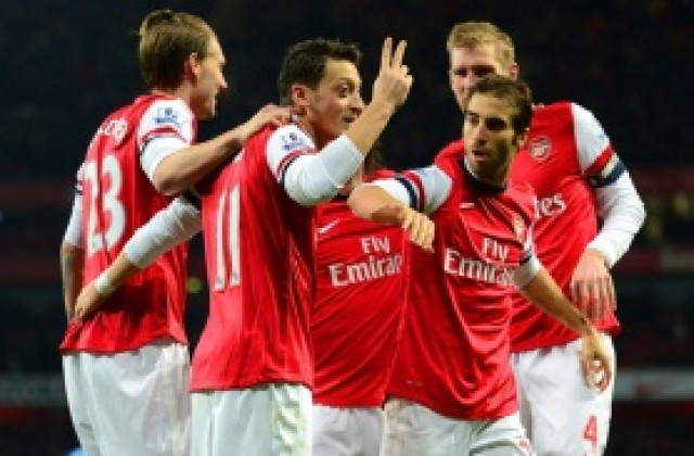 ВИДЕО: Арсенал се разправи с Хъл, и с 3 гола Съндърланд не успя да препъне Челси