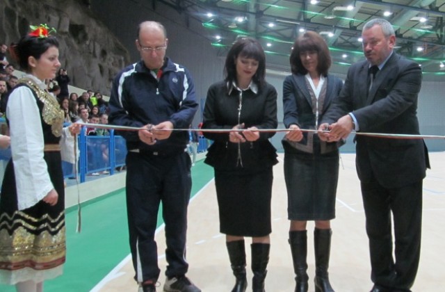 ВТУ вече разполага със супермодерен спортен комплекс