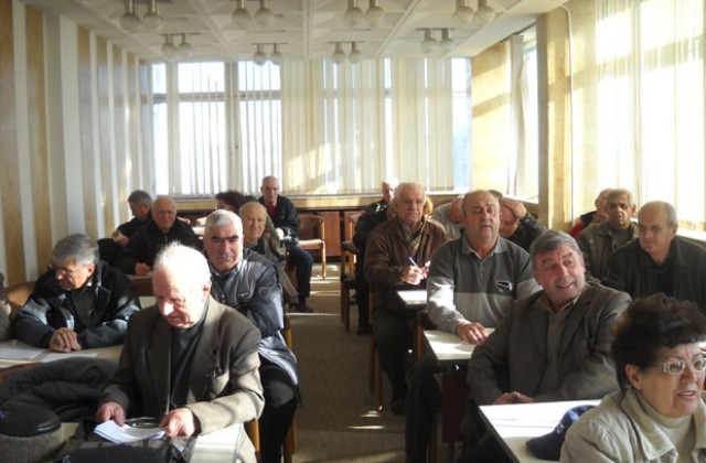 Строителите-ветерани вече си имат клуб