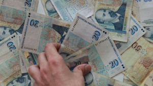 От 100 до 300 лв не ни достигат по Коледа