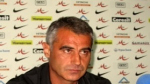 Сашо Ангелов удовлетворен от есенния полусезон на Етър ВТ очаква