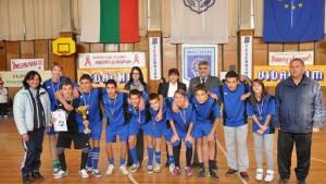 Футбол на малки врати по повод Международния ден на доброволеца