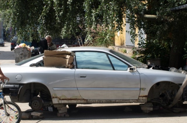 Собственици на стари коли заплашени с големи глоби по Коледа