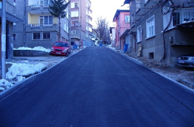 Възстановена е асфалтовата настилка по ул. Ангел Кънчев