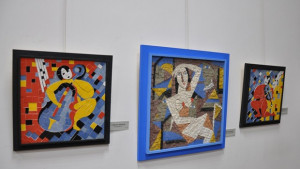 Коледни багри в галерия Никола Петров