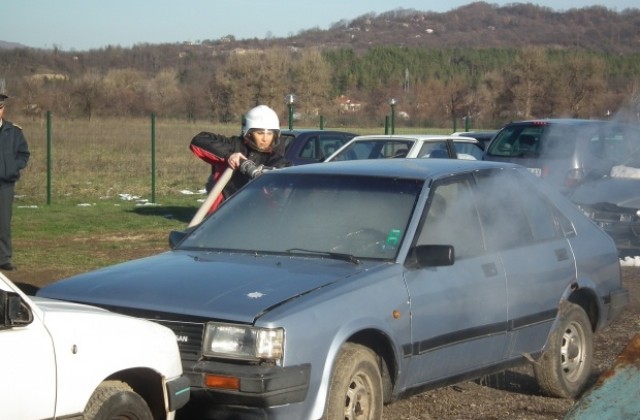 Доброволците показаха действия по време на катастрофа