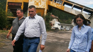 Обезопасяват свлачище в Симитлийско