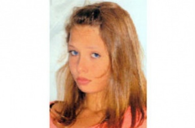 Полицията издирва 13-годишно момиче