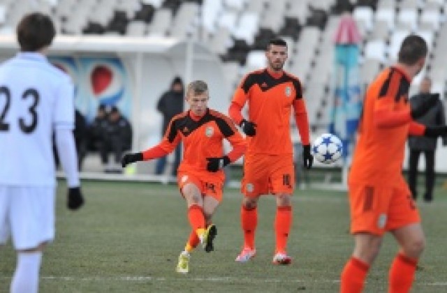 Литекс взе важни точки от Славия в хубав мач