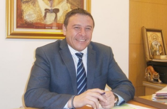 Камбитов с послание към студентите