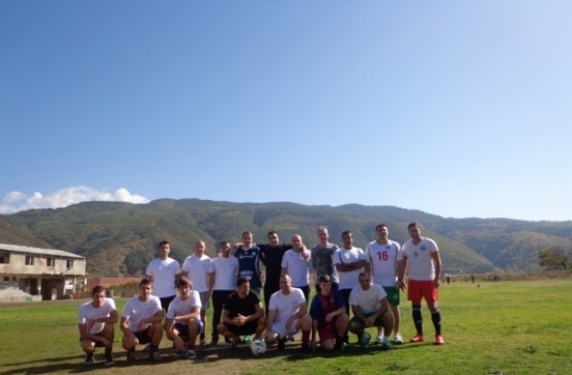 Коледен футболен турнир и зумба парти организират от МГЕРБ