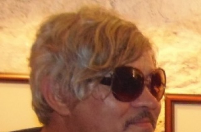 Кольо Карамфилов реди юбилейна изложба