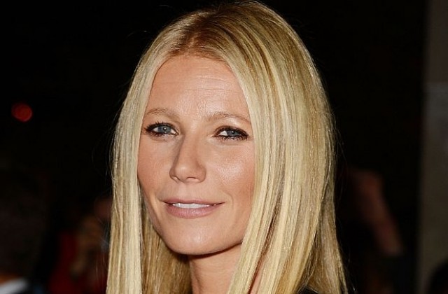 Роклите със средна дължина са предпочитани този сезон