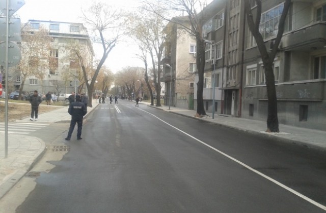 Направиха ул. „Богомил” с червен асфалт и подвигнато кръстовище