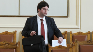 Чобанов Бюджет 2014 е социален и рестартира икономиката